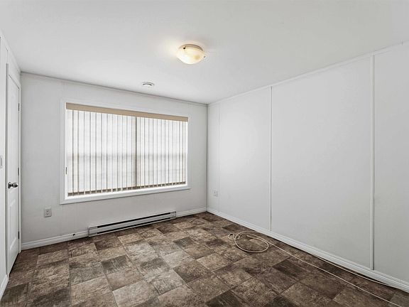 5th image of 63 Douglas Ave