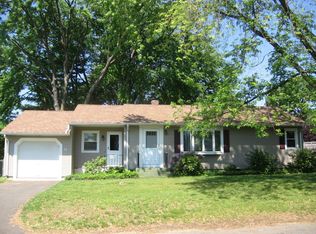 24 Randall St, Chicopee, MA 01013