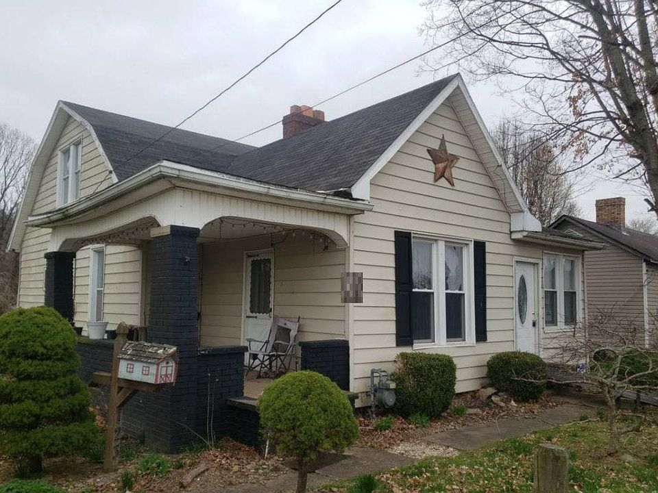 1st image of 723 High St