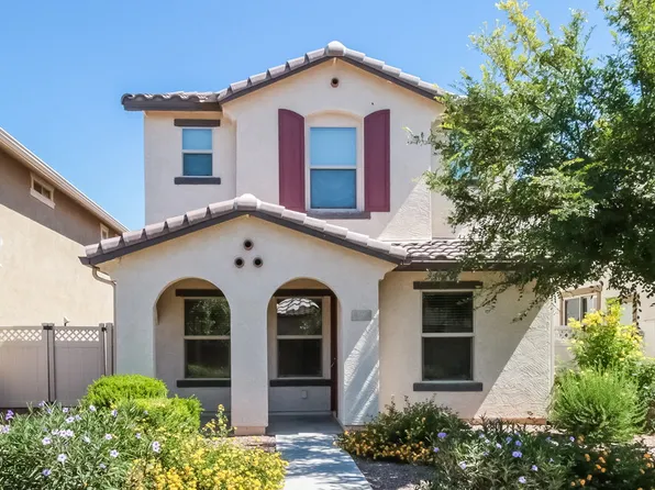 957 S Pheasant Dr, Gilbert, AZ 85296