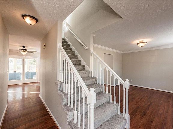 2nd image of 519 Aladar Dr