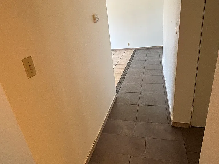 1004 N Jones Blvd #C — Photo 8