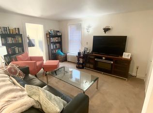 41 Freeborn St #3B, Newport, RI 02840