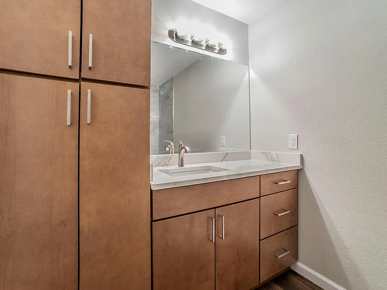 4901 Curzon Ave #105 — Photo 9