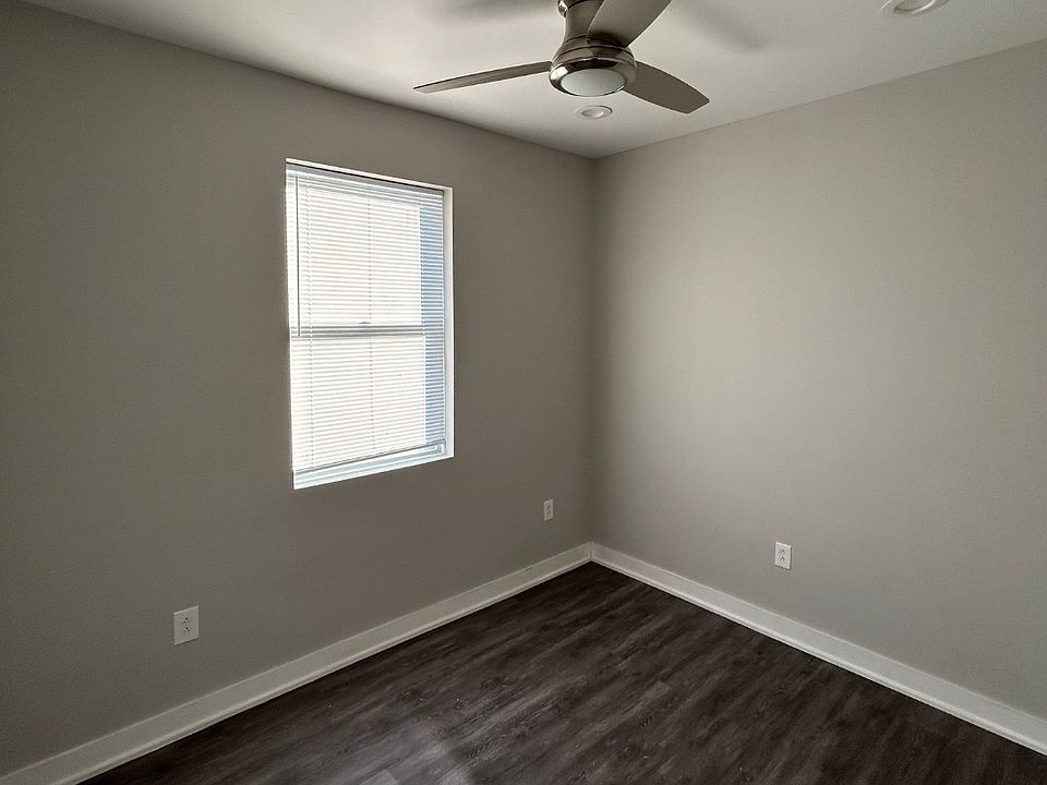 1st image of 633 Lindley Ave #B