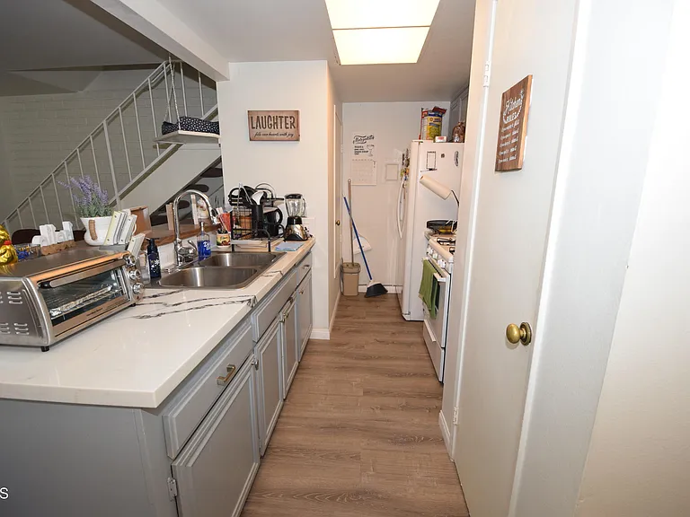 2607 Rudder Ave — Photo 7