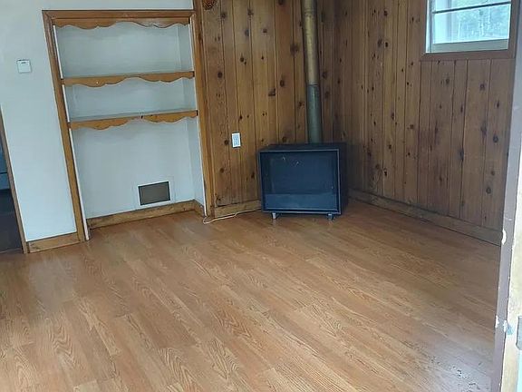 2nd image of 418 N Center St
