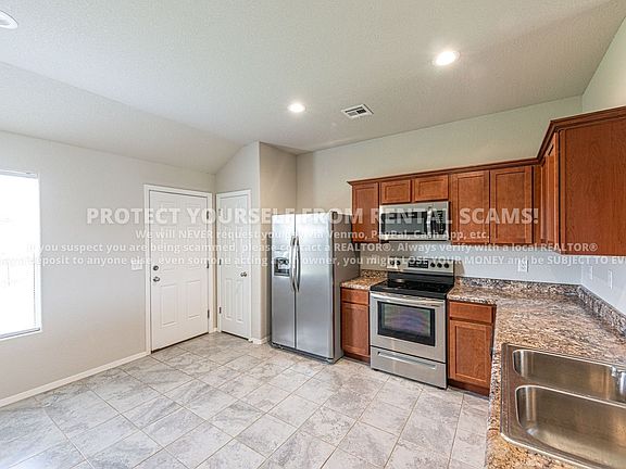 5th image of 400 W Fitchberg St