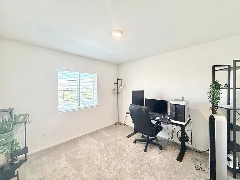 30607 Cyclone Ave — Photo 22