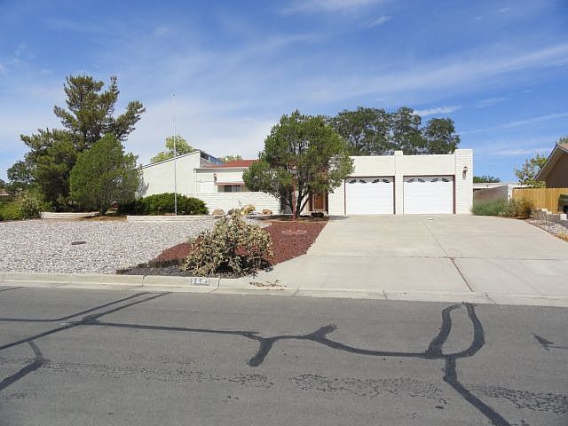 2nd image of 3601 Torrey Pines Rd SE