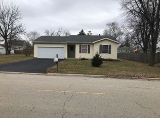 2136 Lynwood St, Crest Hill, IL 60403