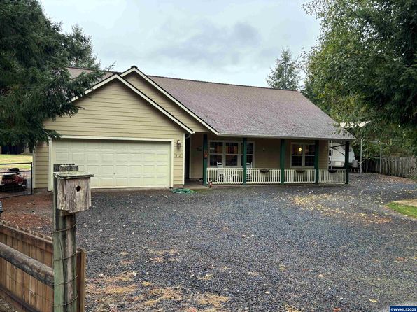812 Juniper St, Lyons, OR 97358