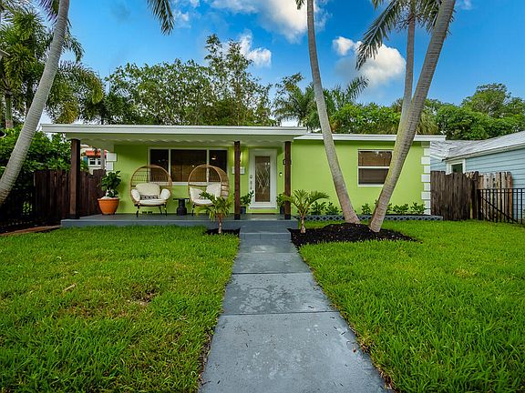 2nd image of 418 N Palmway