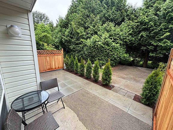 5th image of 1275 Scott Dr #107