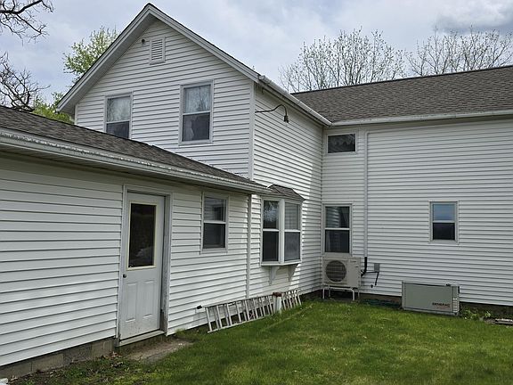 3rd image of 1265 S Schodack Road