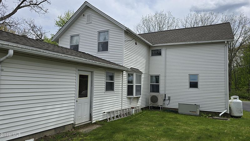 3rd image of 1265 S Schodack Road