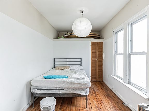 3rd image of 163 Beach 91 St #1
