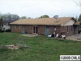 2nd image of 204 Merit Dr
