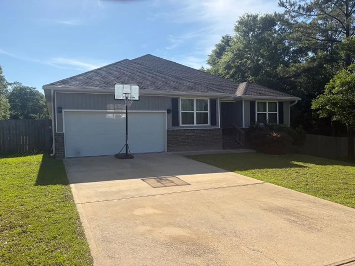 Building Photo - 3483 Sparco Dr