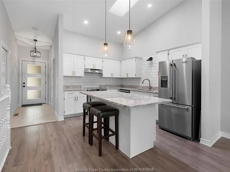 19 Malibu Dr — Photo 15