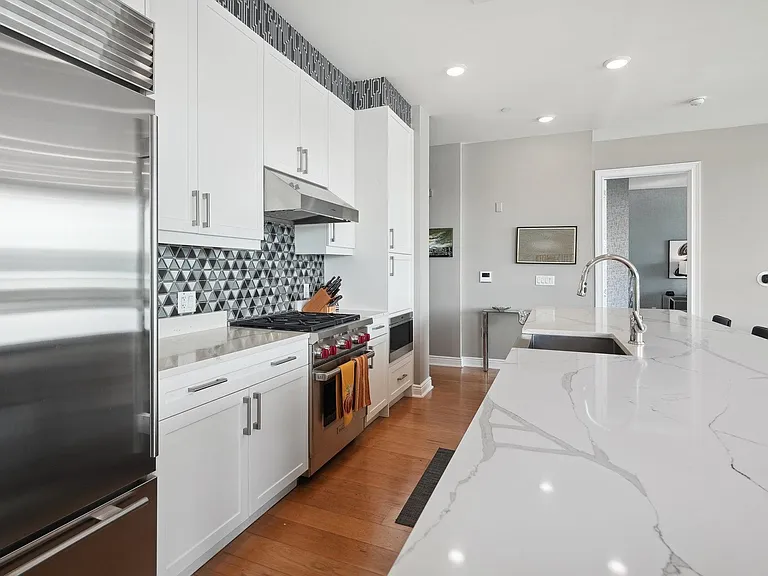 3 Somerset Ln #310 — Photo 7