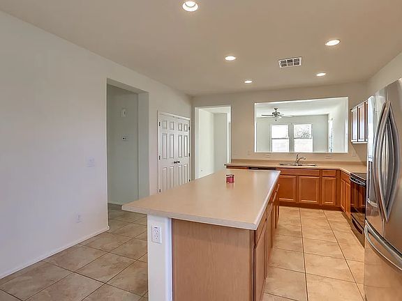 3rd image of 4630 S Twinleaf Dr