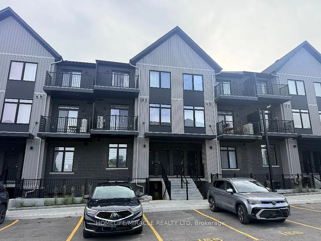 824 Woolwich Street — Photo 1