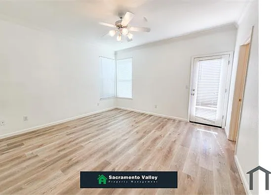 1901 Yarnell Way — Photo 20