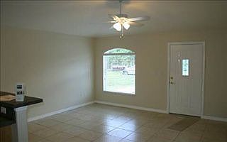 3rd image of 619 Memorial Dr