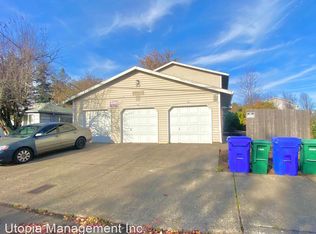 18233 SE Oak St APT 101, Portland, OR 97233