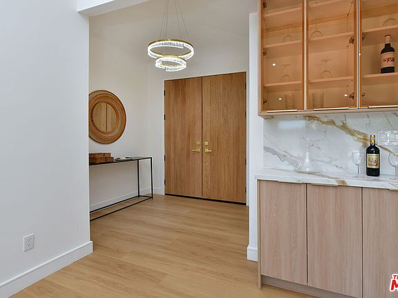 5th image of 26065 Farmfield Rd