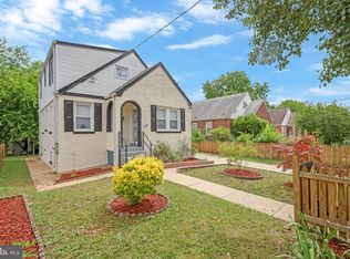 3900 Allison St, Brentwood, MD 20722