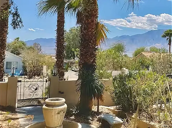 66072 5th St #3, Desert Hot Springs, CA 92240