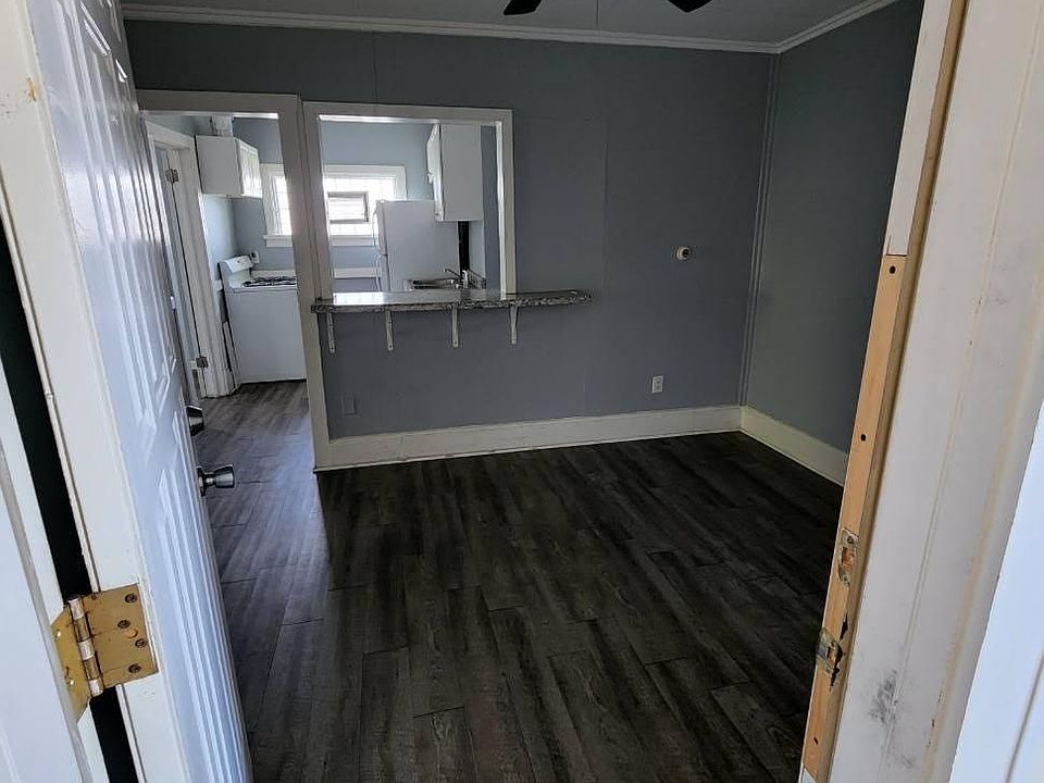 1st image of 4731 Tod Ave #2C