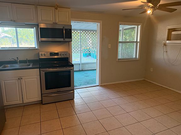 2nd image of 24997 Harborview Rd #3