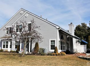 36 Breckenridge Ln, Monroe Township, NJ 08831