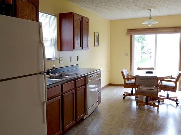 5th image of 3895 Rosette Dr