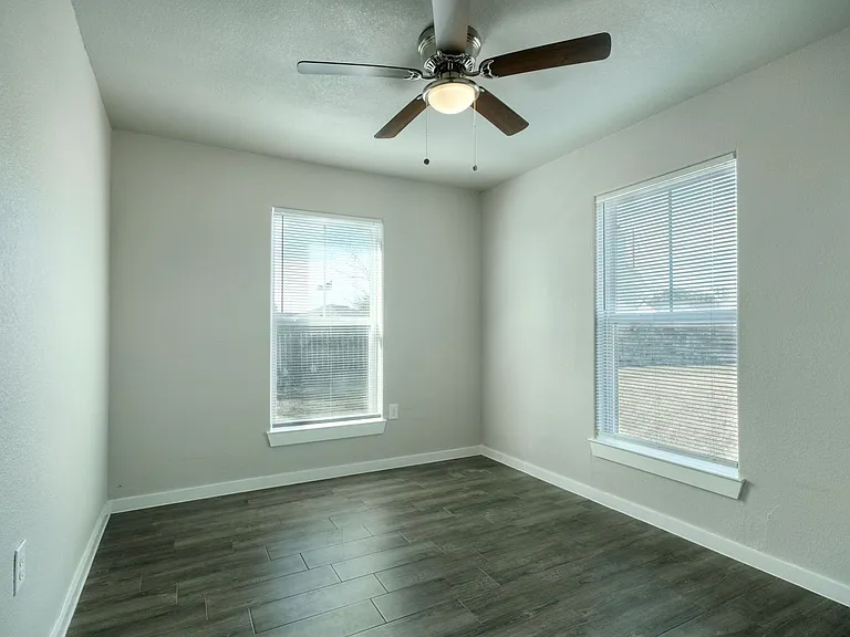 520 W FM 243 — Photo 11