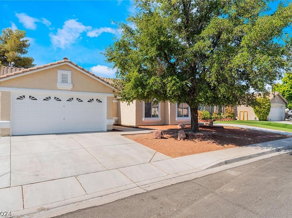 1st image of 127 Nutleaf Ct