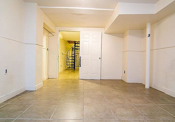 4th image of 269 Melrose St APT 1L