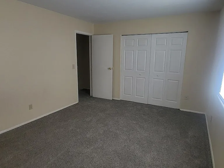 570 Erlanger Rd — Photo 6