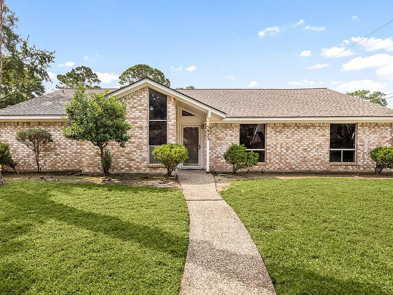 5923 Pebble Springs Dr — Photo 3