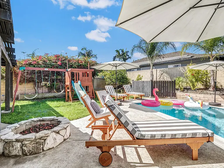 24471 Spartan St — Photo 3
