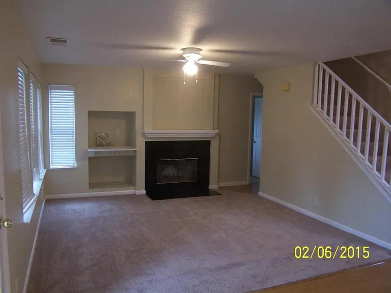 2314 Halsey Cir — Photo 5