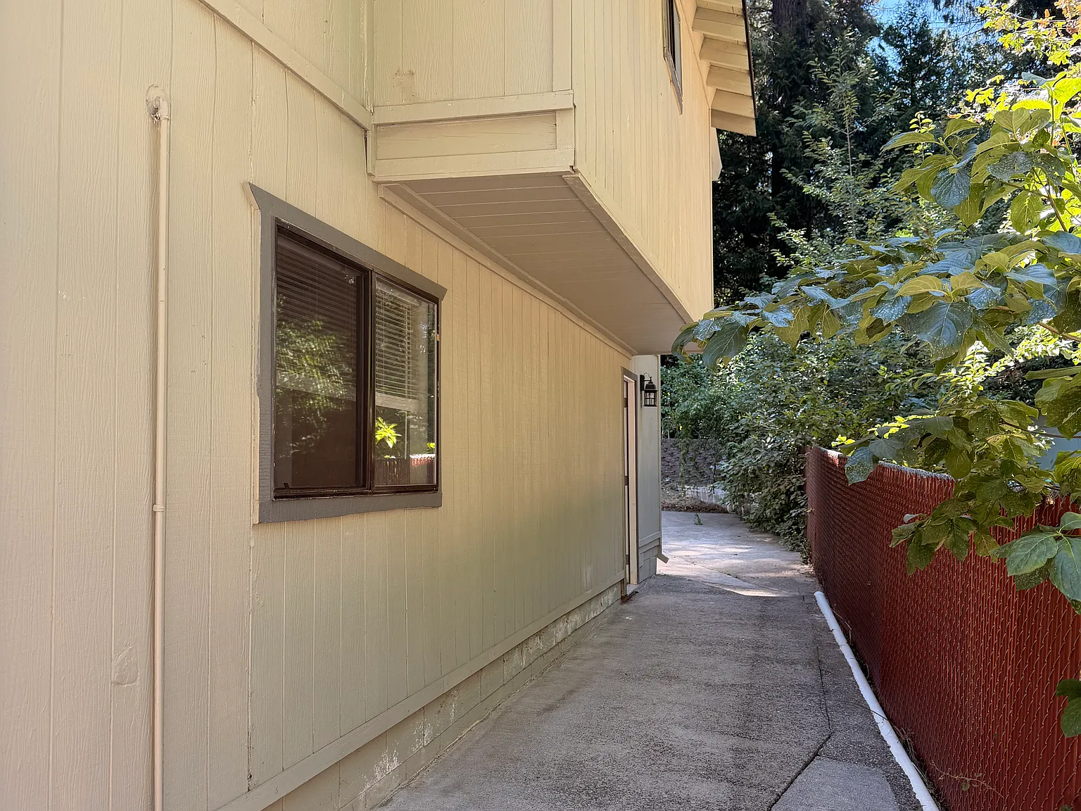 1 bed, 450 sqft, $1,400 — Photo 2