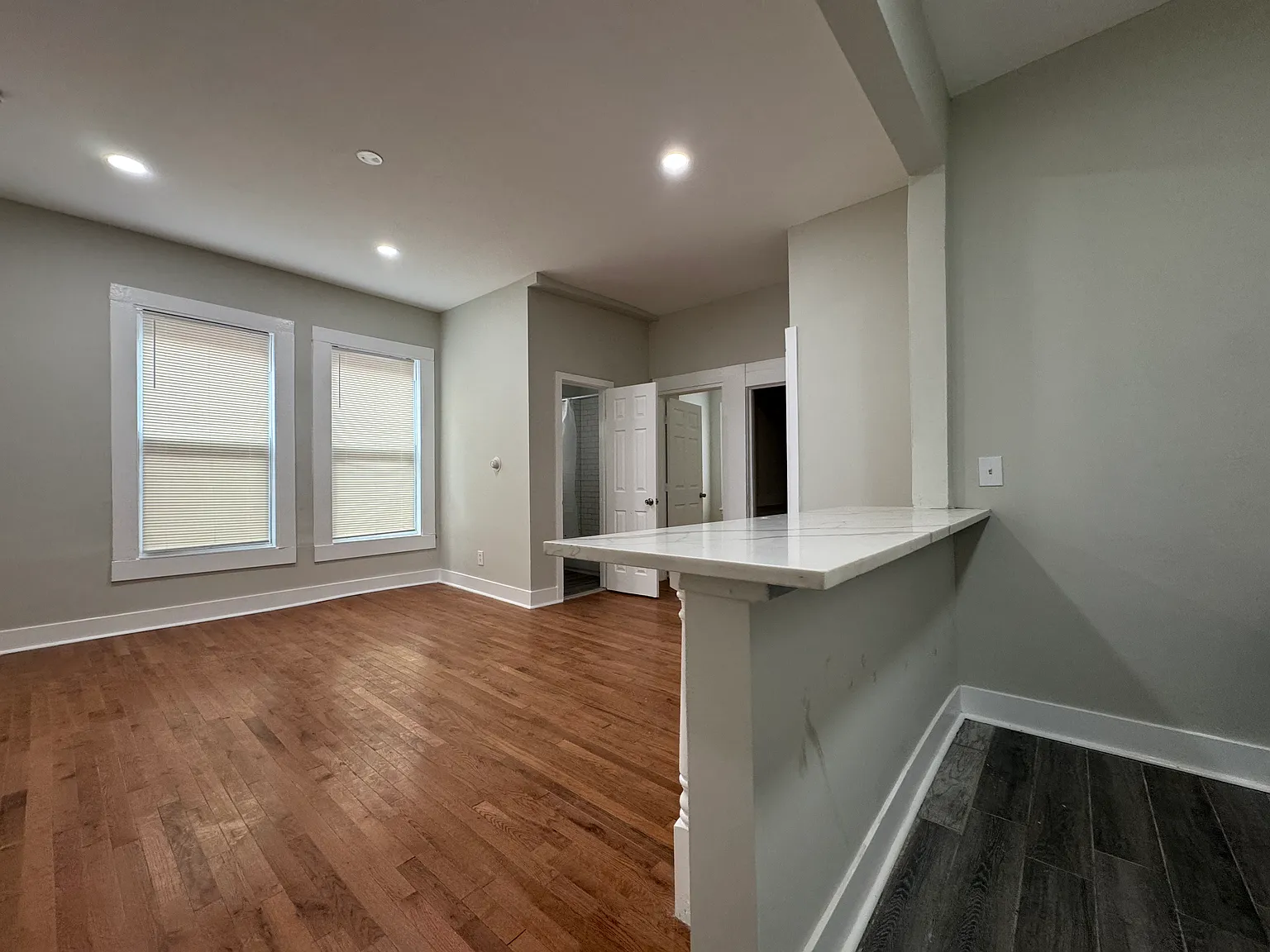 4 bed, 1100 sqft, $2,100 — Photo 3