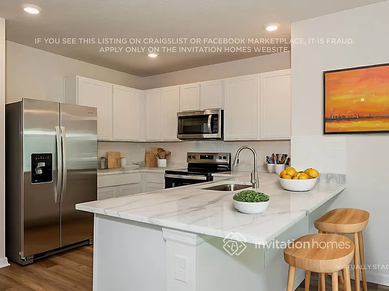 7924 Majestic Palms Ct — Photo 10