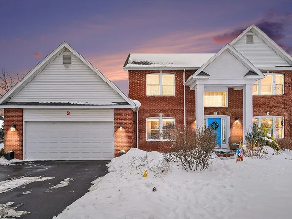 3 Nightfrost Ln, Henrietta, NY 14467