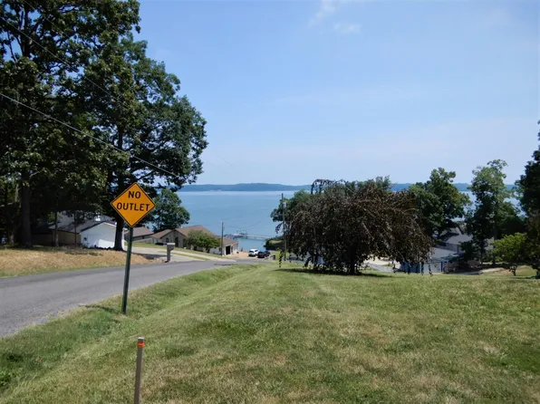 27 Paradise Point Rd, Gilbertsville, KY 42044