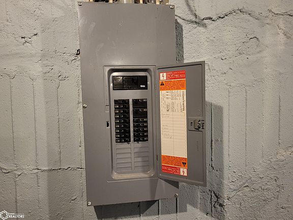 5th image of 1007 S 7th Ave